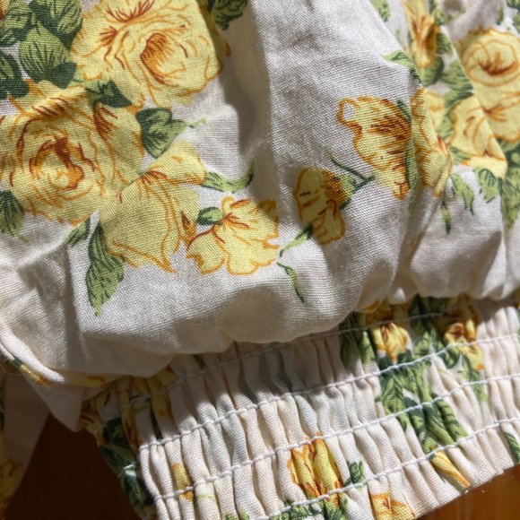 Cliche's Yellow Rose Short Puff Sleeve Blouse IN 100% Cotton Sice Small - Picture 5 of 6